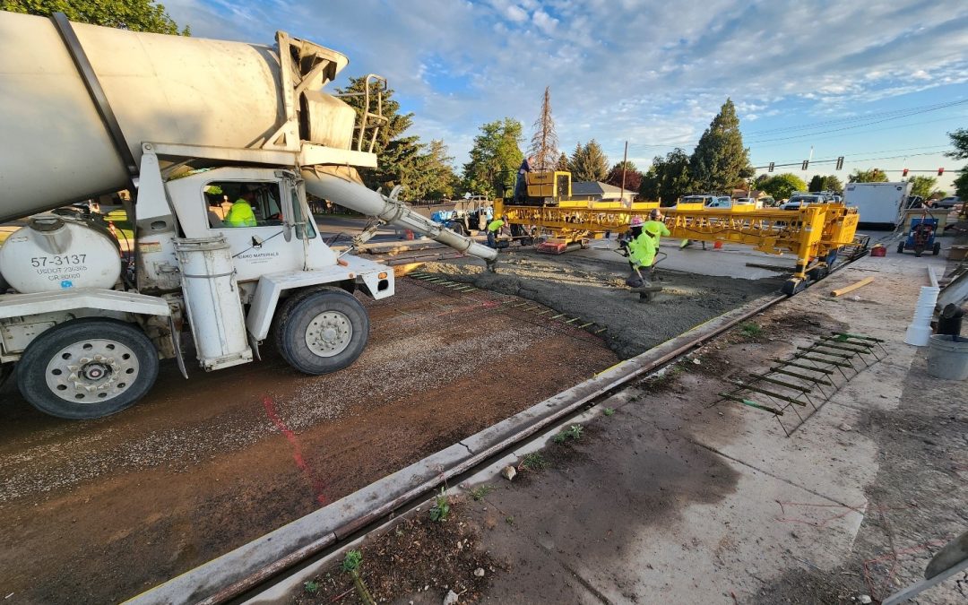 Eastland Drive – Addison to Falls